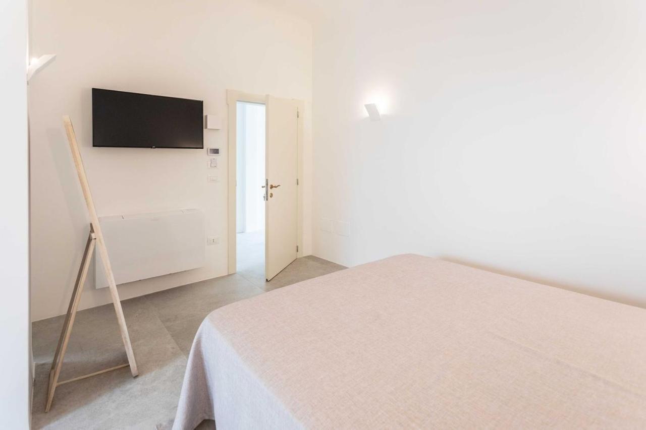 Dimora Dei Maestri-Camera Con Veranda E Bagno Privati Felline Exterior photo