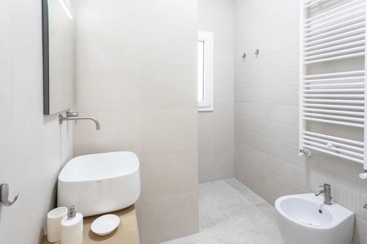 Dimora Dei Maestri-Camera Con Veranda E Bagno Privati Felline Exterior photo