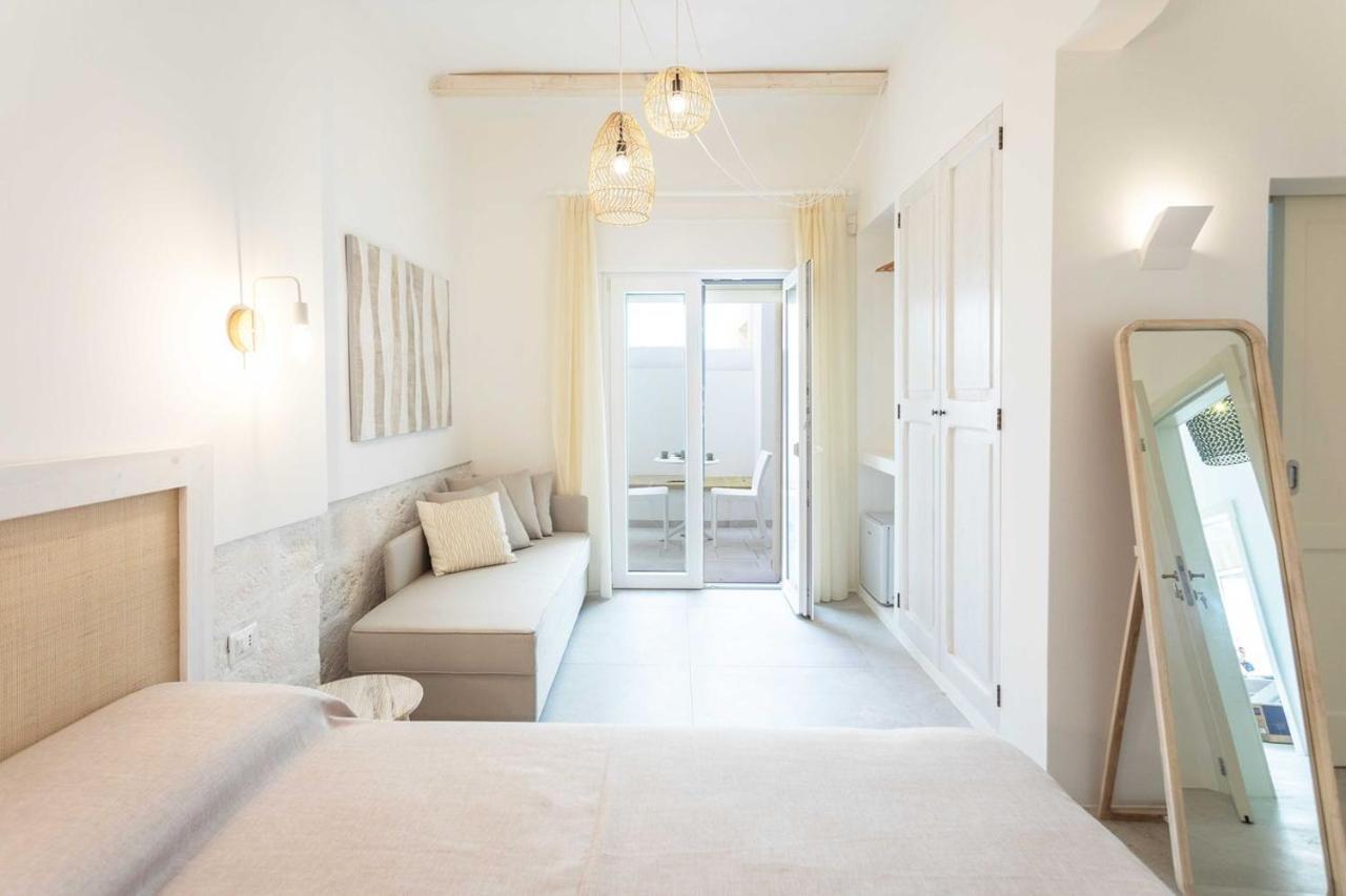 Dimora Dei Maestri-Camera Con Veranda E Bagno Privati Felline Exterior photo