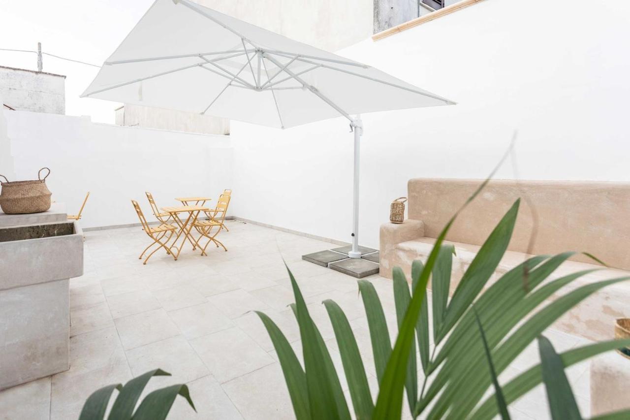 Dimora Dei Maestri-Camera Con Veranda E Bagno Privati Felline Exterior photo