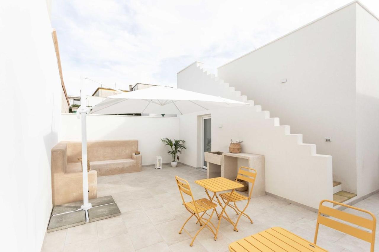 Dimora Dei Maestri-Camera Con Veranda E Bagno Privati Felline Exterior photo