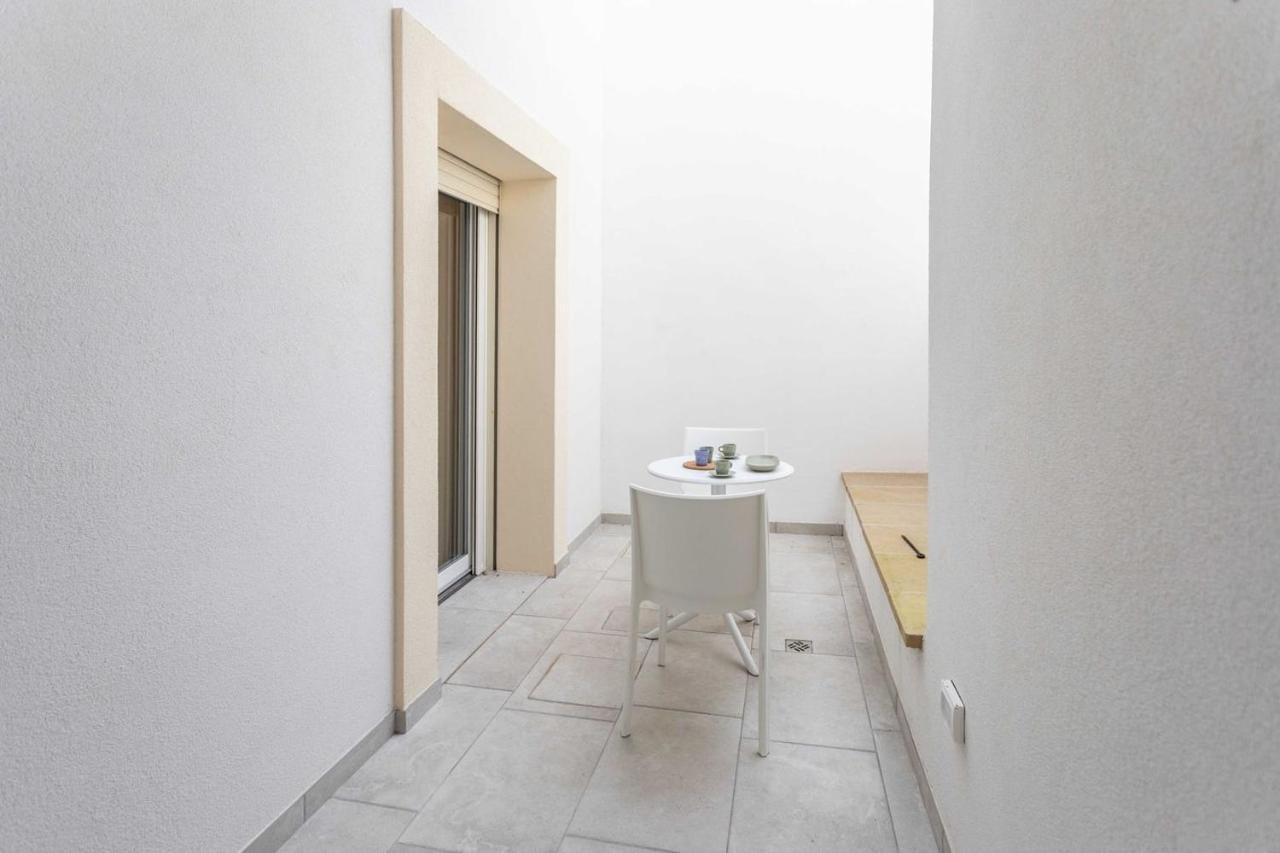 Dimora Dei Maestri-Camera Con Veranda E Bagno Privati Felline Exterior photo